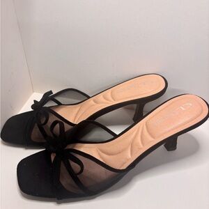 CL by Chinese Laundry Bow Kitten Heel Mules